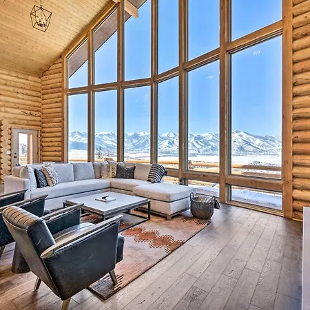Luxe Mountain Cabin With Spa, 6 Mi To Park City!